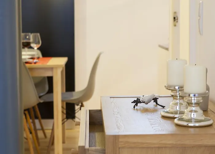 Joivy Cosy 1-bed Flat With Workspace In Santa Catarina, Moments From Luis De Camoes Sq Lejlighed