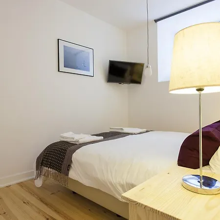 Joivy Cosy 1-Bed Flat With Workspace In Santa Catarina, Moments From Luis De Camoes Sq * Lissabon