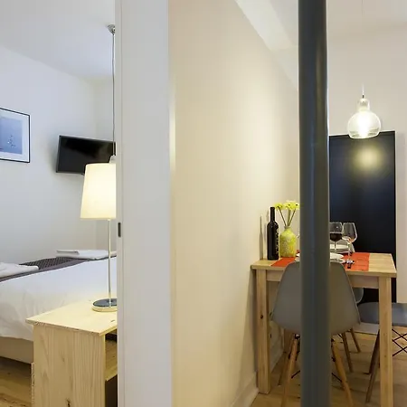 Joivy Cosy 1-bed Flat With Workspace In Santa Catarina, Moments From Luis De Camoes Sq Appartement Lisboa