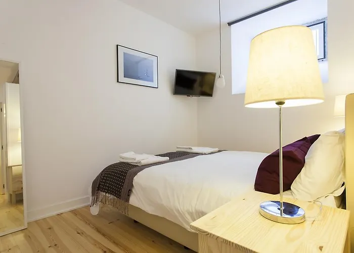 Joivy Cosy 1-bed Flat With Workspace In Santa Catarina, Moments From Luis De Camoes Sq * Lisboa