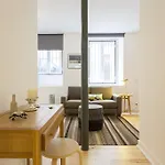 Joivy Cosy 1-bed Flat With Workspace In Santa Catarina, Moments From Luís De Camões Sq Apartamento