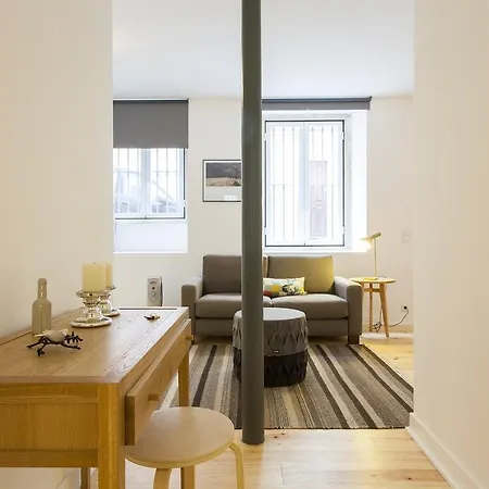 Joivy Cosy 1-bed Flat With Workspace In Santa Catarina, Moments From Luis De Camoes Sq Lägenhet